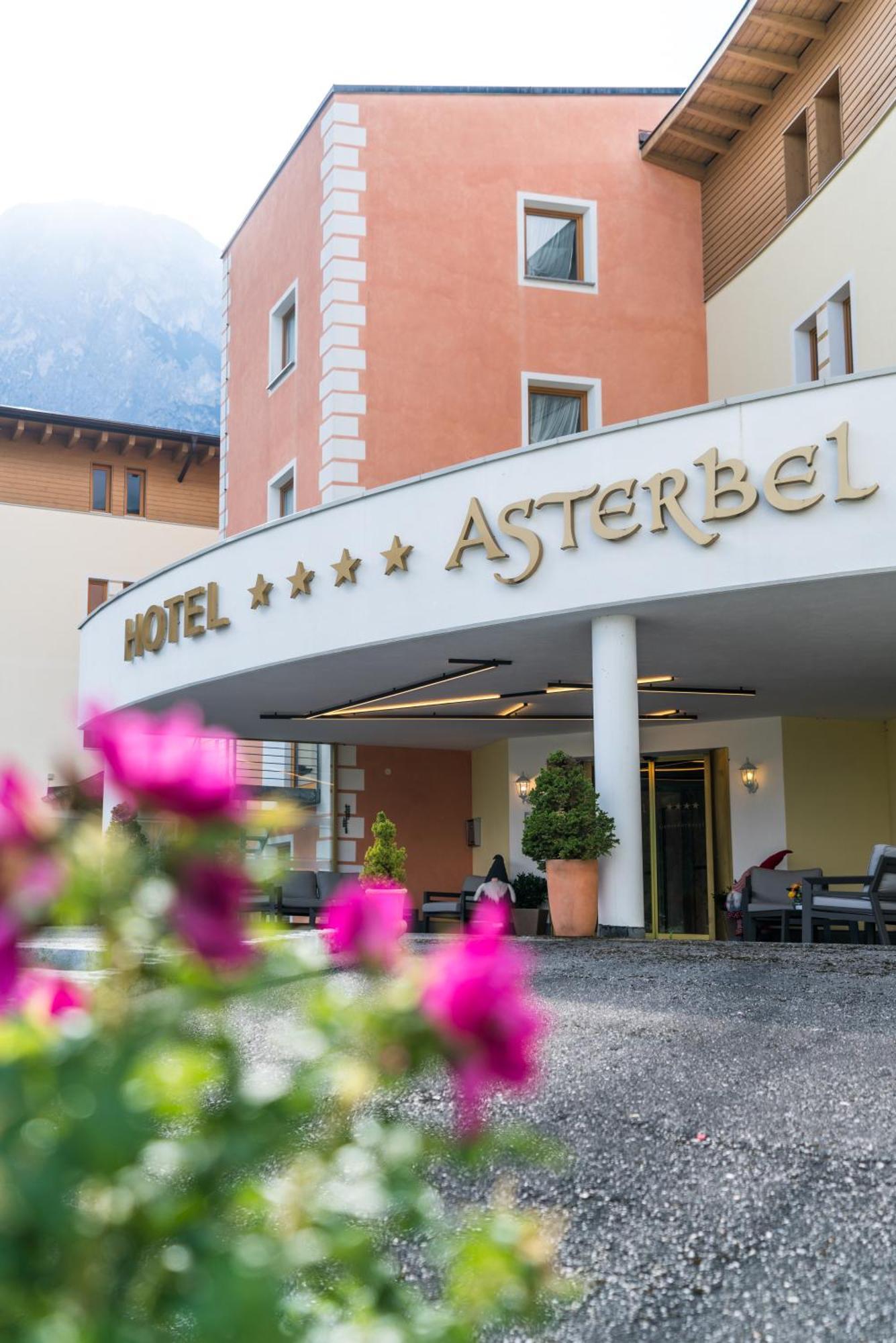 Hotel Asterbel Braies  Esterno foto